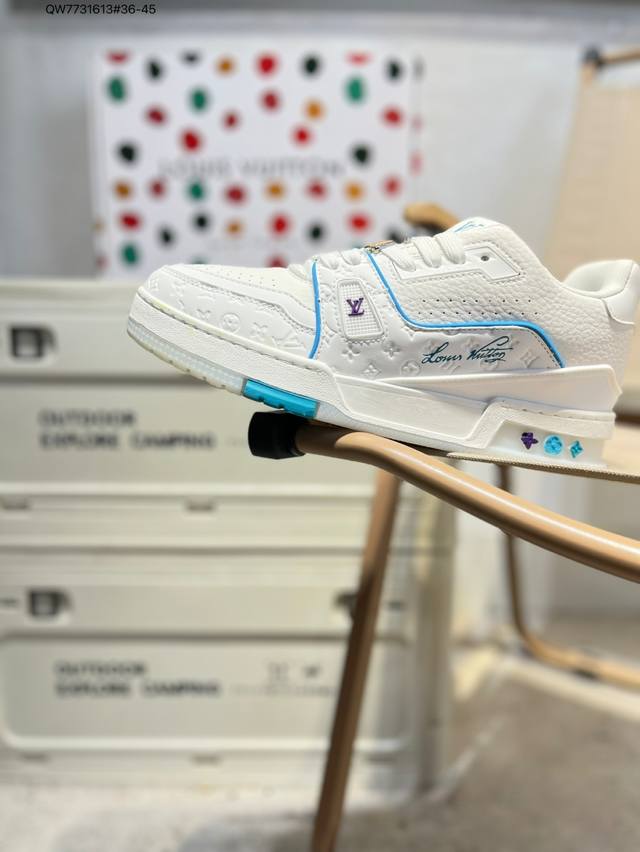 路易威登 Louis Vuitton Lv路易威登板鞋 新款 Lv Trainer最新配色运动鞋 L家 篮球鞋风格运动鞋 该鞋由艺术总监 Virgil Ablo
