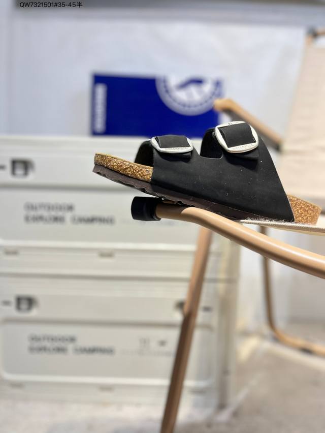 勃肯鞋Birkenstock 拖鞋 真皮软木拖 出口韩国的订单！ 有没有姐妹跟我一样，喜欢鞋拖，懒得弯腰系鞋带 所以Birkenstock博肯鞋真的是我的爱 很