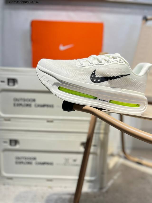 Nike Vomero Premium Air气垫40周年 舒适百搭防滑耐磨 支撑缓震低帮 休闲跑步鞋 时尚外观和运动美学 结合泡棉缓震配置 复古设计风格 泡棉