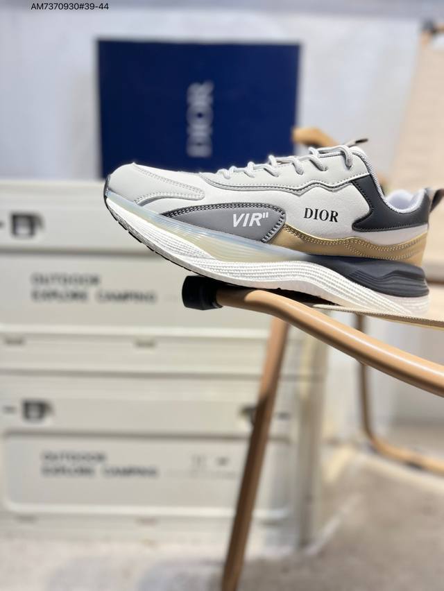迪奥Dior 顶级进口材料 极为亲肤舒适 摸上去非常的细腻 舒适休闲鞋Cn8608 Am7370930#39-44