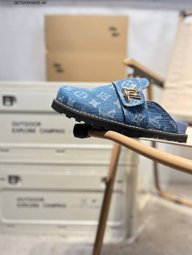 Lv 村上隆 Takashi Murakami X Louis Vuitton Pool Pillow Comfort 皮革 圆头套脚一字拖鞋 L255 Qe7