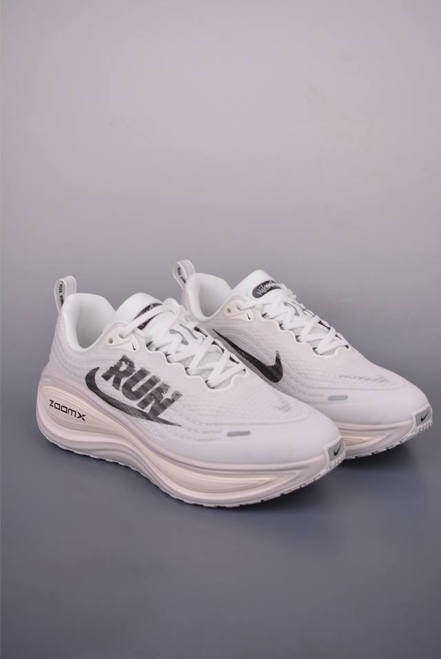 Nike Air Zoom Vomero Plus 全新科技提前原鞋开发 运动跑鞋 区别市面真标版本 必定是官方强力主推款式，真正的Zoom缓震科技嵌入如假包退
