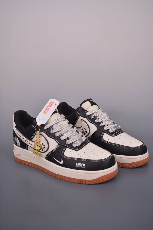 Nike Air Force 1 Low 北面联名 原楦头原纸板 打造纯正空军版型 专注外贸渠道 全掌内置蜂窝气垫 原盒配件 原厂中底钢印、拉帮完美 官方货号: