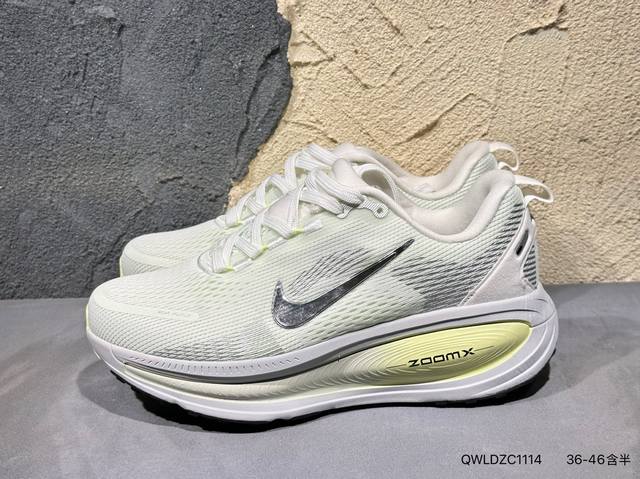 新品上市实拍 Nike Zoom Vomero 5 复古单品新配色 Nk Zoom Vomero 5 Sp 佛莫罗5代系列经典复古休闲运动慢跑鞋#采用环保纤维革