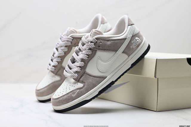 特价 公司级Nike Dunk Low Retro ‘Diy高端定制’耐克 低帮休闲运动板鞋 原装头层材料 用料绝不含糊 独家版型蒸餾加工帶來的是更好的视觉和脚