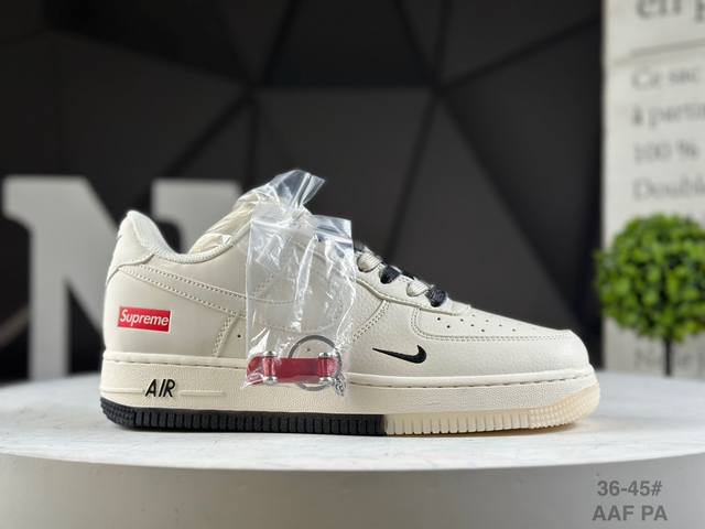 福利特价 公司级耐克 Nike Air Force 1 '07 Low “Supreme联名 空军一号 低帮 运动鞋 休闲鞋 折边针车 工艺难度大 原楦头原纸板