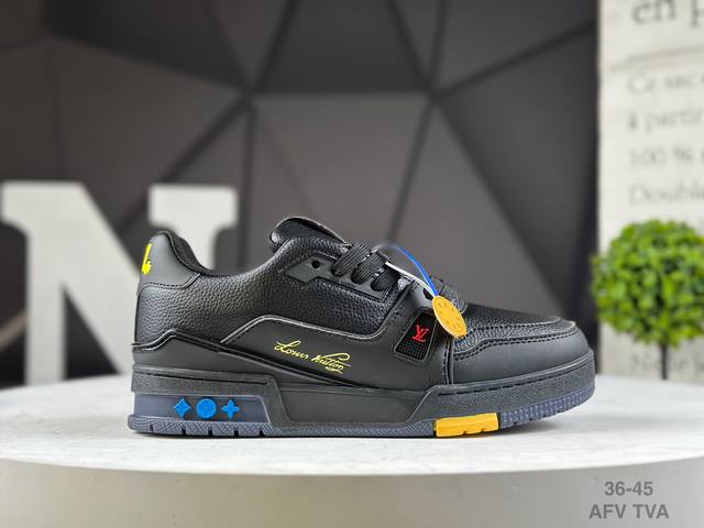 路易威登 Louis Vuitton Lv路易威登板鞋 乘风破浪的姐姐争先种草款,舒适透明底和百搭性霸屏整个时尚娱乐圈，正品1:1套楦复刻，细节调整完美主义！鞋