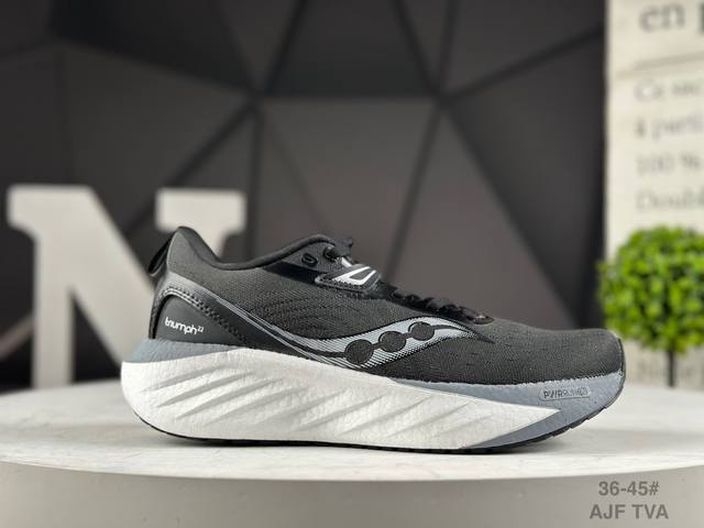 真爆Saucony 索康尼 Triumph 22 胜利22 爆米花超弹大底 网面跑步鞋 全新整单 特价处理 品质无任何不良瑕疵 货号：S20964 215 尺码
