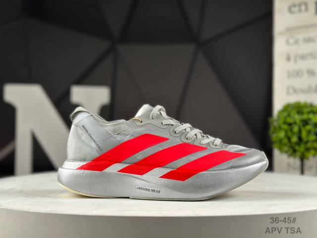 公司级阿迪达斯 Adidas Adizero Evo Sl 货号：Jr7259 Apv 阿迪超轻透气缓震跑鞋 以令人难以置信的138克重量，刷新了跑鞋轻量化的记