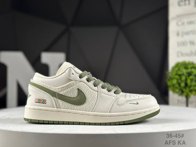 福利特价 公司级Gucci X Air Jordan 1 Low Gl米绿针织 此款主张打破传统的工业化流水线设计限制，以Made By Ideas的超级创意为