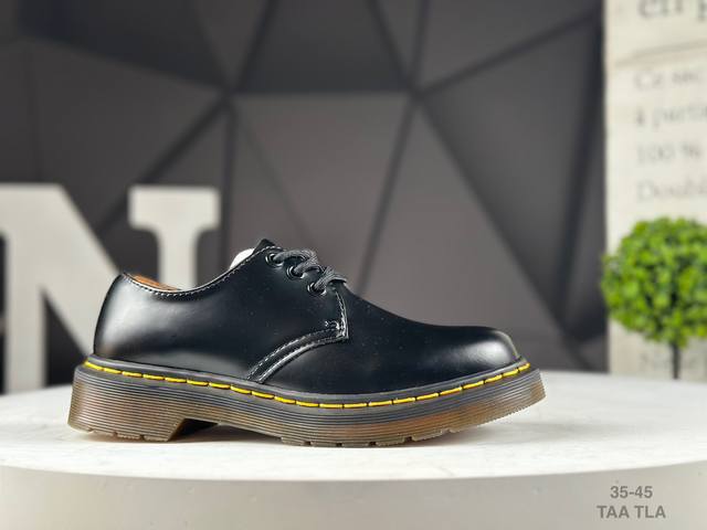 Dr.Martens 马汀博士 马丁博士全机车走线 原材生产进口橡胶大底 耐穿耐磨 专柜包装 手贴袋 一应俱全 爱酷的可以入手啦 秋冬春三季随意搭配 随意驾驭