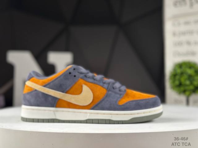 耐克 Nike Dunk Low 扣篮系列 复古低帮休闲运动滑板板鞋 采用脚感柔软舒适Zoomair气垫 有效吸收滑板等极限运动在落地时带来的冲击力 为街头运动