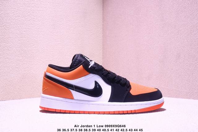 Air Jordan 1 Low Black Toe 低帮 黑红脚趾 Aj1 乔丹1代 Aj1 乔1 低邦 黑白红 乔丹篮球鞋系列 鞋身整体以优质白色皮革打造，