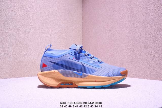 公司级Nike Reactx pegasus Trail 5 Next Nature 越野跑步鞋 登月兼顾迅疾外观和稳固脚感 后跟覆面和中足动态支撑巧妙融合 缔