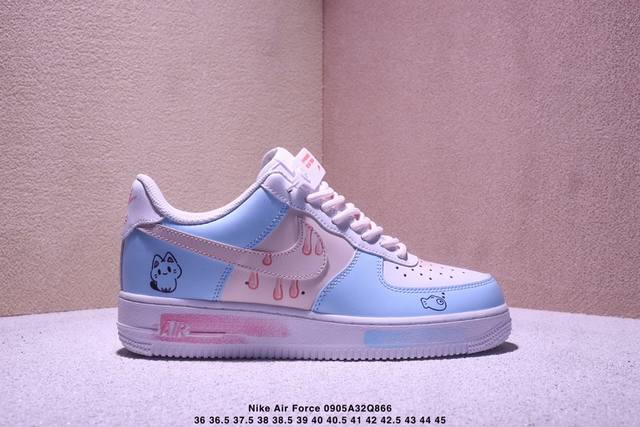 耐克Nike Air Force 1’07空军一号低帮百搭休闲运动板鞋。柔软、弹性十足的缓震性能和出色的中底设计，横跨复古与现代的外型结合，造就出风靡全球三十多