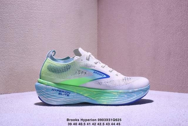 原楦纸版开发，采用针织网织鞋面材质，搭载Dna Loft V2密度泡棉缓震系统中底，外置防滑耐磨橡胶底片回归个性化跑姿！全球四大跑鞋品牌之一,布鲁克斯Brook