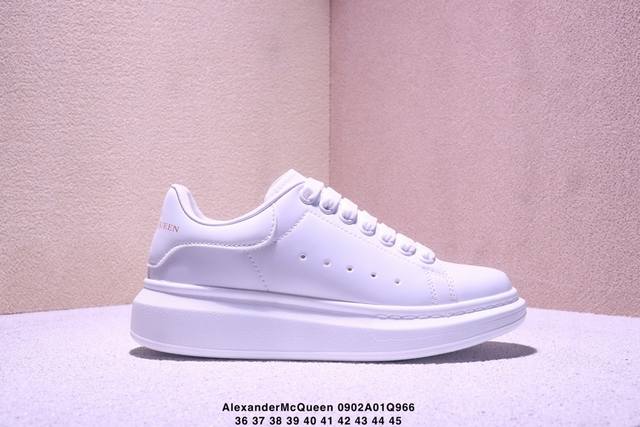 Alexandermcqueen 亚历山大 麦昆Mcq运动小白鞋厚底增高闪尾光滑牛皮平底鞋休闲鞋 时尚男女板鞋潮运动鞋 火爆到大街小巷无人不知，无人不晓的境界，