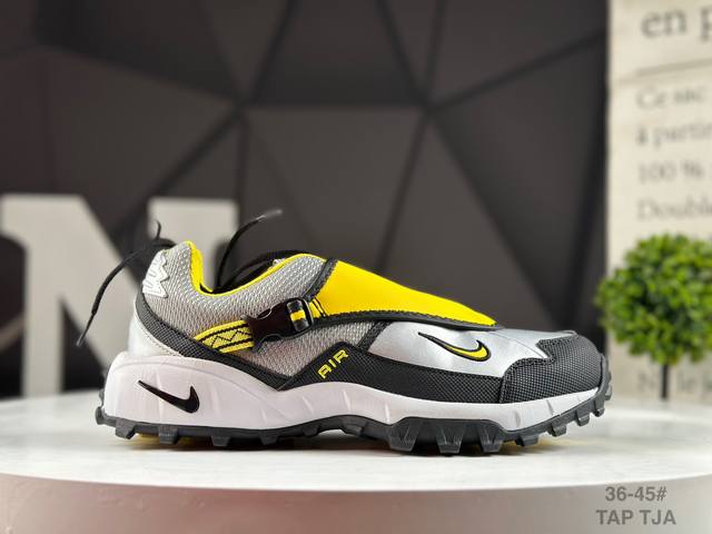 真标耐克 Nike Acg phassad 外户登山列系越跑低帮休闲动运徒步鞋 运用简洁的色彩搭配 简约休闲 细致做工 彰显品牌魅力 鞋头防撞设计 减少擦伤脚趾