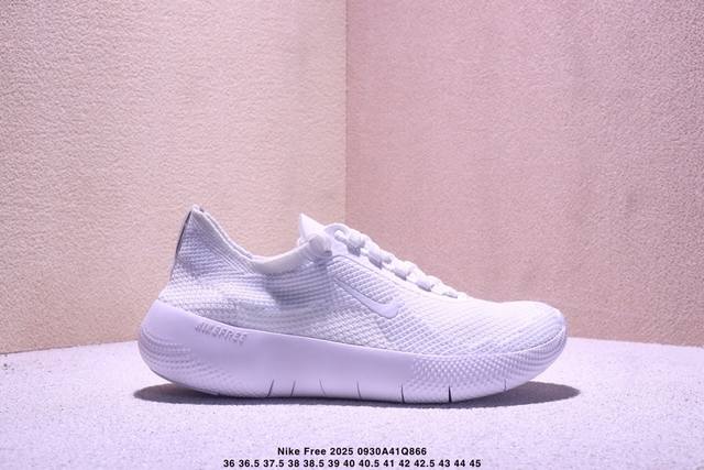 耐克 赤足 Nike Free 2025舒适百搭防滑耐磨低帮跑步鞋，以Flyknit飞织鞋面提供分区弹性与透气性，外底凹槽设计随步伐动态调整，双密度中底兼顾缓震