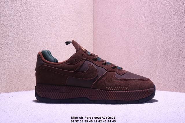 Nike 耐克 男女鞋半码制，升级原楦原纸版数据开发，采用翻毛皮组合尼龙防刮布鞋面材质，中底Md发泡缓震组合防滑耐磨橡胶外底专为户外打造,耐克Nike Wmns