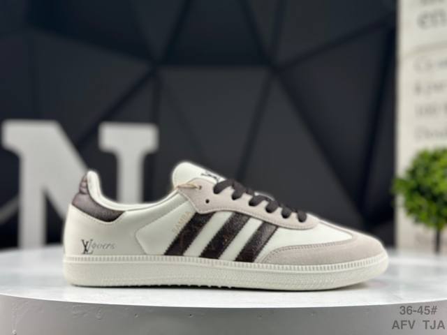 阿迪达斯 Adidas Samba Og桑巴德迅板鞋立体Samba烫金Logo 区别市场一切版本 针车走线 冲孔均为最高标准打造 后跟港宝材料定型 反口弧度完美