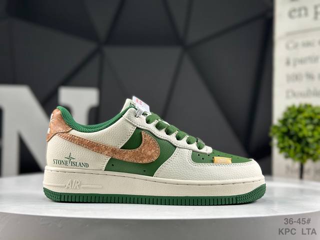 公司级 耐克 Nike Air Force 1'07 Low 巴宝莉联名 米军绿电绣 空军一号低帮休闲板鞋 货号：Jp10440-010 #定制皮料 定制鞋盒