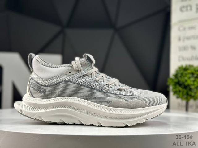 公司级 Hoka M Kawana Mid 网面织物专业性能减震公路跑步鞋 采用了Hoka先进的泡沫塑料和一流的几何结构中底泡棉将舒适性放在首位 无需填充即可实
