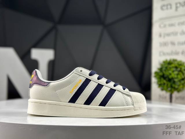阿迪达斯 Adidas Superstar 贝壳头经典百搭休闲板鞋 货号：Jr5989 尺码：如图所示 Taf