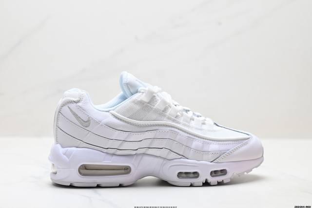 公司级Nike Air Max 95 Sp 耐克 气垫复古慢跑百搭鞋休闲运动鞋 这双鞋采用前脚掌开窗式气垫 这种设计在当时是前所未有的 鞋带孔的设计灵感来自人体