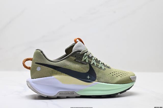 公司级Nike Reactx pegasus Trail 5 Next Nature 耐克 越野跑步鞋 登月兼顾迅疾外观和稳固脚感 后跟覆面和中足动态支撑巧妙融