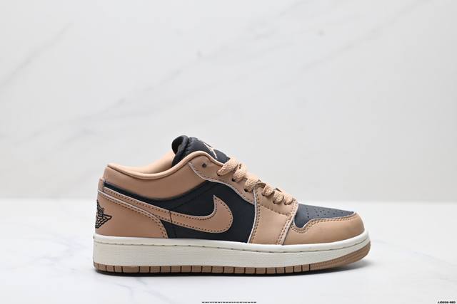 真标Nike Air Jordan 1 Low Aj1乔1低帮休闲板鞋 同步官方配色 原档冲孔鞋头 四线拉帮 鞋舌高弹海绵填充 官方货号:Dc0774-201