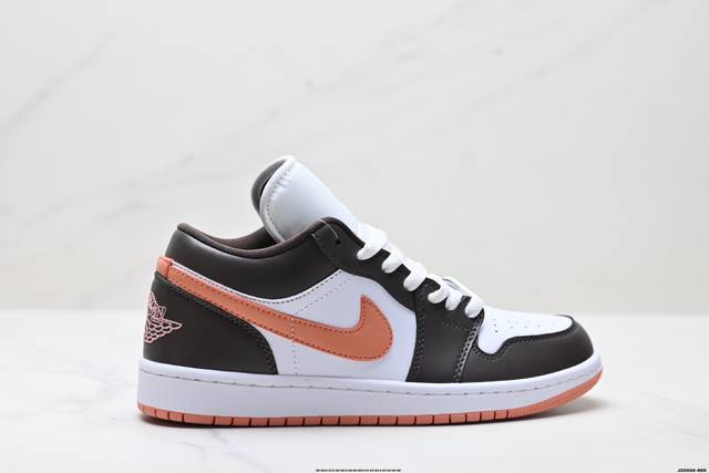 公司级Air Jordan 1 Low Aj1乔1低帮休闲板鞋 同步官方配色 官方货号:Dc0774-182 尺码:36 36.5 37.5 38 38.5 3
