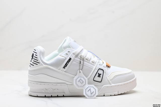 真标Louis Vuitton Trainer Sneaker Low 全新 Lv 路易威登 休闲运动文化百搭板鞋 尺码:40-45 Id:Jed129-Re