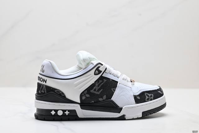 真标Louis Vuitton Trainer Sneaker Low 全新 Lv 路易威登 休闲运动文化百搭板鞋 尺码:40-45 Id:Jzd129-Rzr
