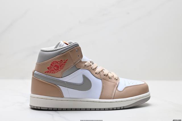 公司级Nike Air Jordan 1 Retro Mid Aj1乔丹一代中帮经典复古文化休闲运动篮球鞋 货号:Dq8426- 尺码:36 36.5 37.5