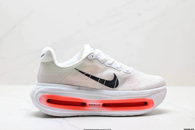 公司级Nike Vomero premium 耐克 舒适减震防滑 低帮跑步鞋 全掌Reactx泡绵中底 前掌和后跟还配备了Air Zoom气垫单元 据说跑起来更