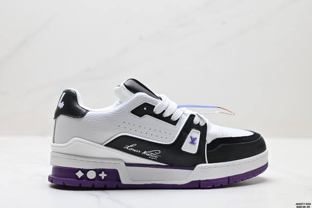 公司级Louis Vuitton Trainer Sneaker Low 路易威登 休闲运动文化百搭板鞋 舒适防滑底和百搭性霸屏整个时尚娱乐圈 细节调整完美主义
