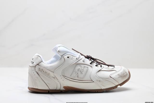 公司级Miumiu X New Balance 530 Sl系列新百伦 缪缪 低帮经典复古休闲运动慢跑鞋 美拉德配色打造全新跨界合作 该运动鞋采用解构和轻盈的设
