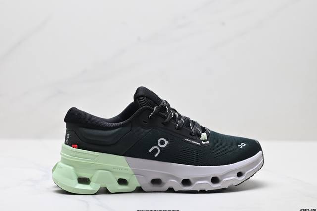 公司级On 昂跑 Cloudflyer 5 舒适 轻便 减震耐磨跑步鞋 采用了先进的缓震技术 能够有效减少跑步时对关节的冲击 保护运动者的健康 其独特的缓震系统