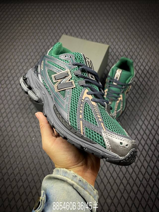 B New Balance 1906 复古跑鞋 小红书爆款 Nb1906这双鞋确实是N经典复古款式之一，以全新科技诠释，成功打造1906鞋款，鞋面在保持1906