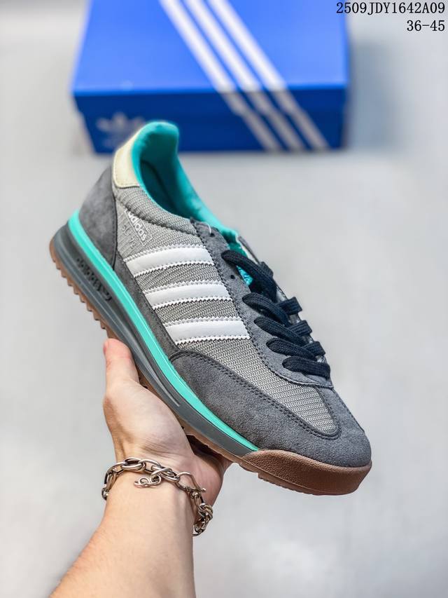 阿迪达斯Adidas Sl 72 Shoes 经典复古薄底运动鞋 T头鞋 三叶草复古休闲跑步鞋休闲运动鞋 这款经典运动鞋携复古型格，来访你的活力日常 采用舒爽帆