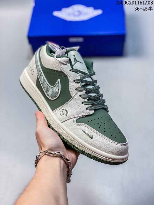 海外爆款限量发售！Nike Jordan Air Jordan 1“古驰联名 浅绿米花勾” 高端定制 低帮 复古 减震 防滑 耐磨 篮球鞋 定制鞋盒 大厂纯原品