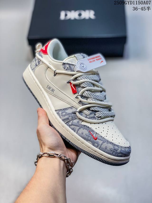 公司级Nike Air Jordan 1 X Travis Scott Aj1倒勾 乔一倒钩 ‘Diy’定制 耐克 低帮文化篮球鞋 完美品质出货 细节如图所示