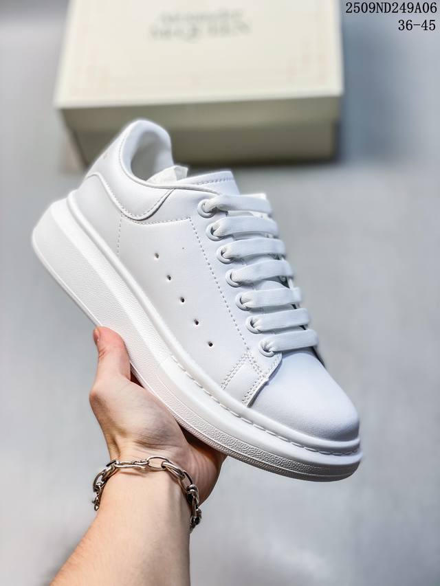 真标意大利高奢品牌Alexander Mcqueen亚历山大 麦昆 Sole Leather Sneakers低帮时装厚底休闲运动小白鞋 货号:553770 W