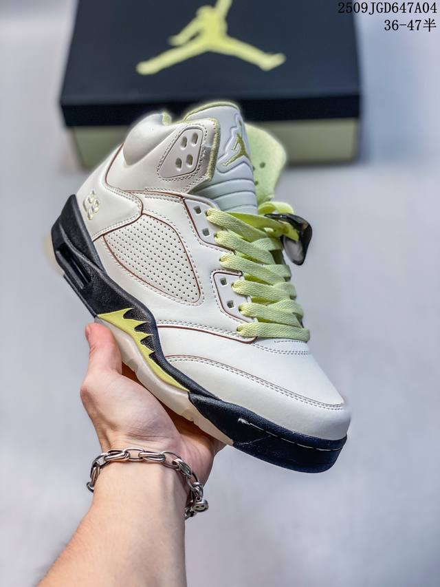 真标Nike Air Jordan 5 Retro High迈克尔 乔丹 Aj5减震防滑篮球鞋 官方货号:Im7592- 尺码:36 36.5 37.5 38