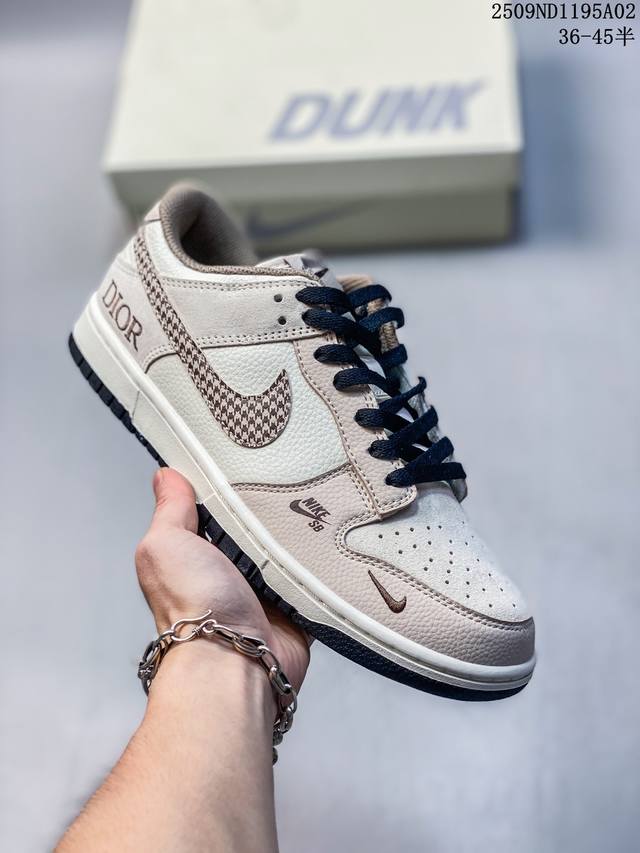 公司级带半码 耐克 Nike Sb Dunk Low pro 男女款运动鞋复古板鞋。采用柔软织物鞋面，经久耐穿，塑就如元年款 Dunk 般的复古质感。鞋头透气孔