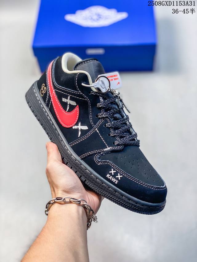 海外爆款限量发售！Nike Jordan Air Jordan 1“Kaws联名 黑红” 高端定制 低帮 复古 减震 防滑 耐磨 篮球鞋 定制鞋盒 大厂纯原品质