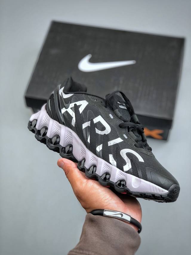 Nike Air Max Dn8 prm耐克 全新气垫跑鞋#全新鞋款在同侧采用了八个圆柱仓式的设计 不仅有防滑耐磨性功能 还搭配了周围一圈柔软的泡棉材质 提供全