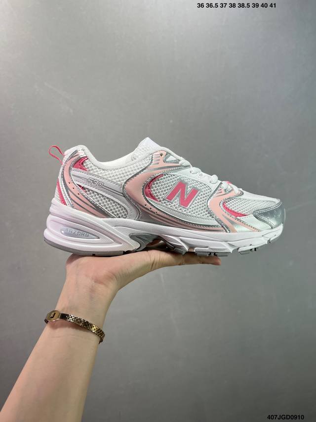 公司级新百伦 Nb530 New Balance 530 复跑古鞋Nb530这鞋双确实是Nb家经复典古款式之一，以全科新技诠释，成打功造530鞋款。鞋面保在持5