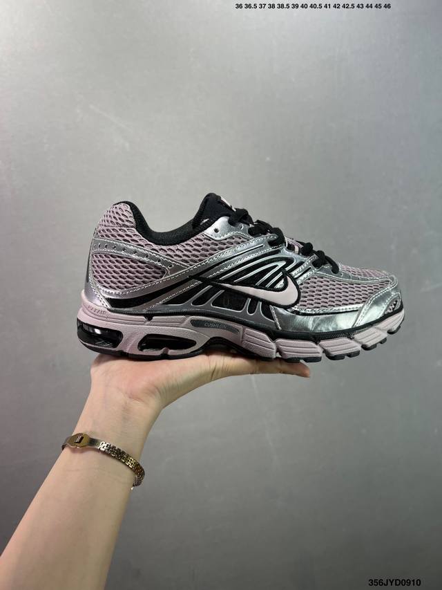 公司级Nike Air Max Moto 2K 舒适百搭 低帮跑步鞋 官方货号: Hq2056 尺码: 36 36.5 37.5 38 38.5 39 40 4